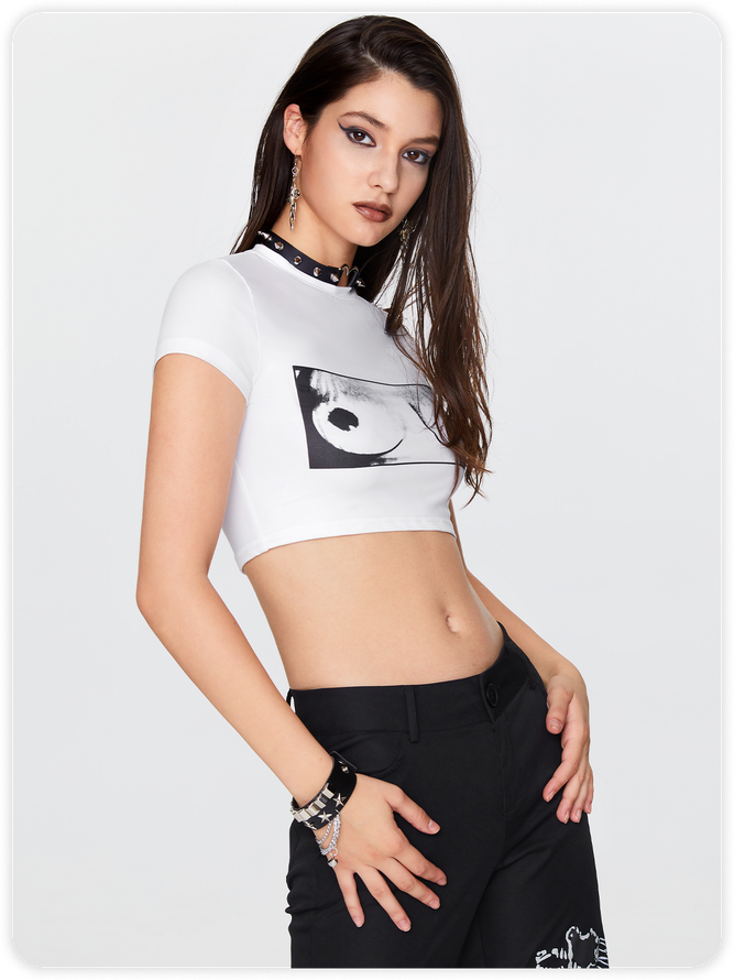 Edgy White Body Print Slim Top T-Shirt